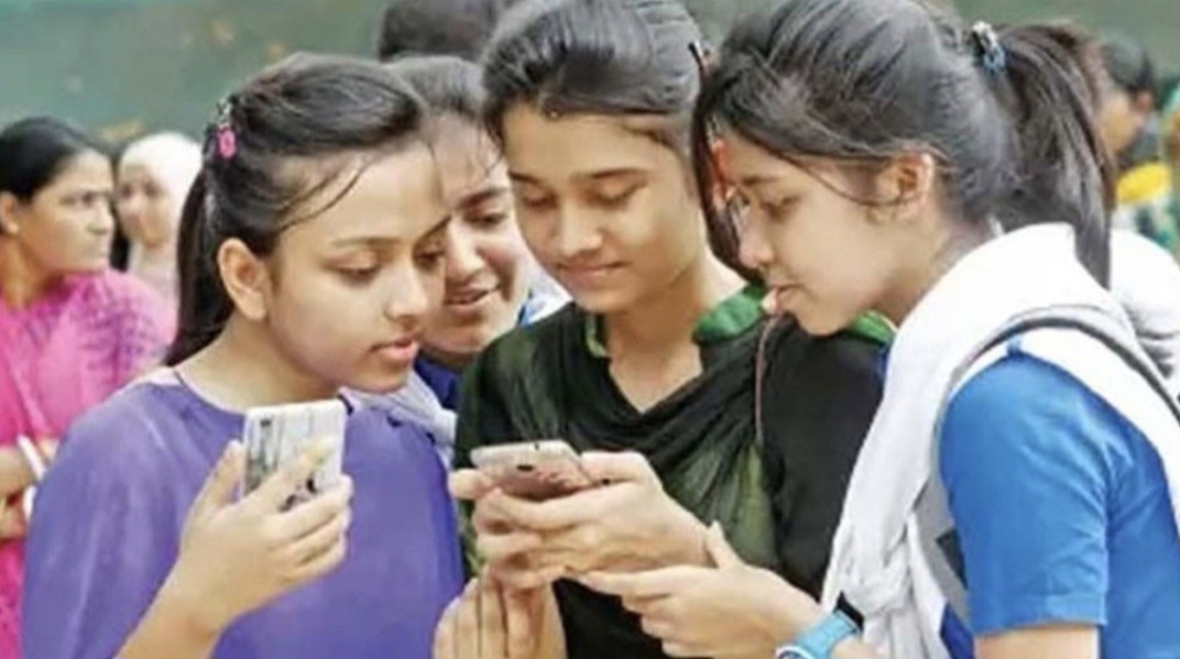 চলতি মাসেই এসএসসির ফ...