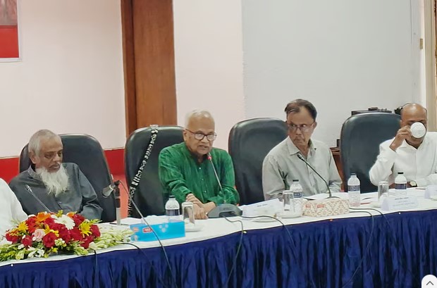 মে দিবস স্মারক বক্তৃতা সমাজসংস্কারের আন্দোলন ফেলে রেখে রাষ্ট্রের টেকসই রূপান্তর সম্ভব নয়: আবুল মোমেন